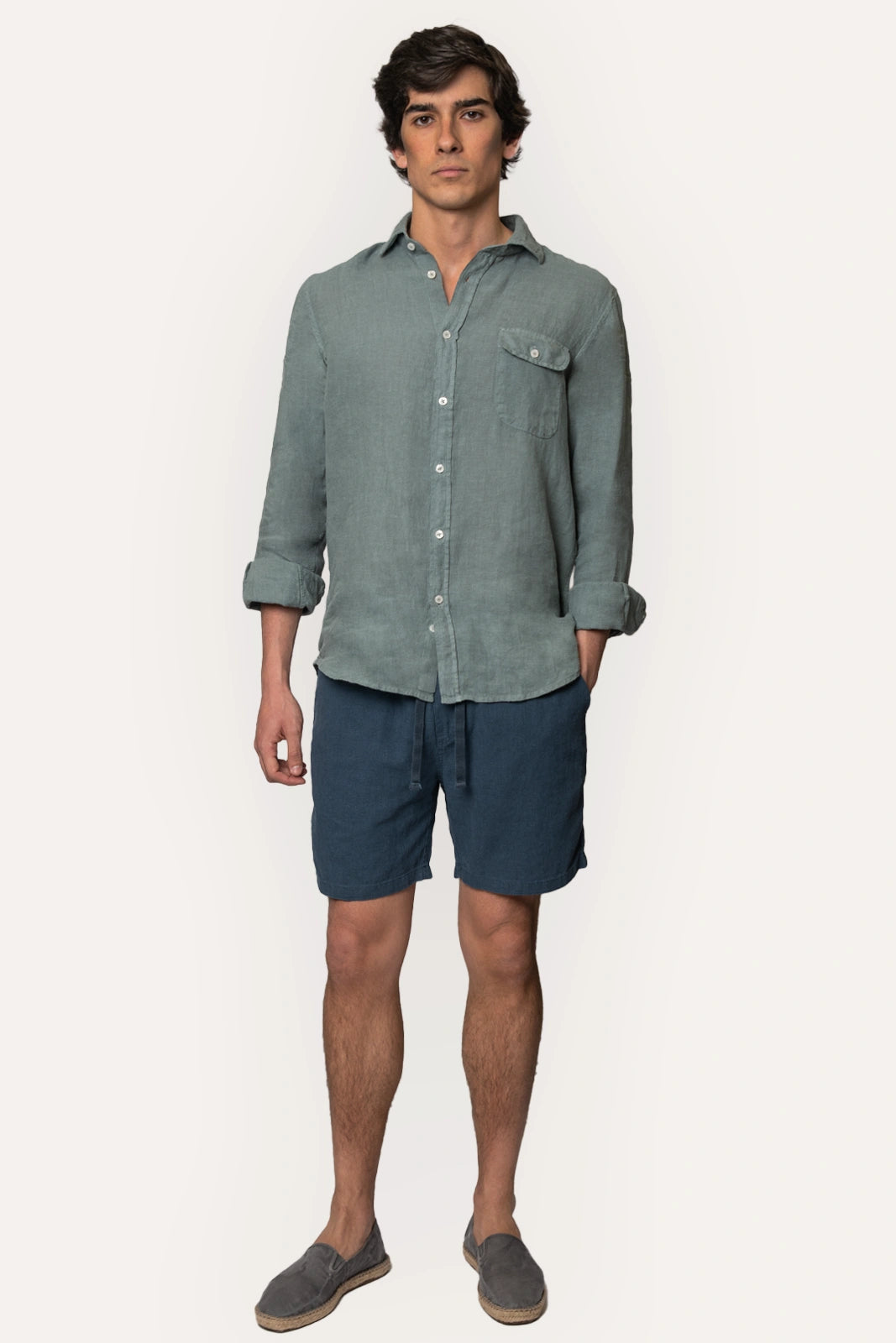 BERMUDAS DE LINO AZUL
