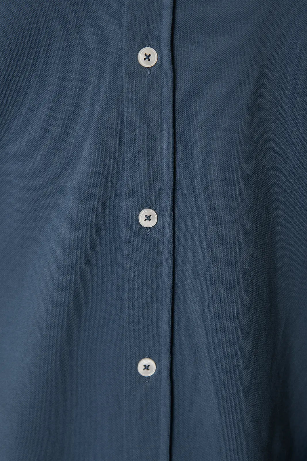 CAMISA DE PIQUÉ AZUL OSCURO
