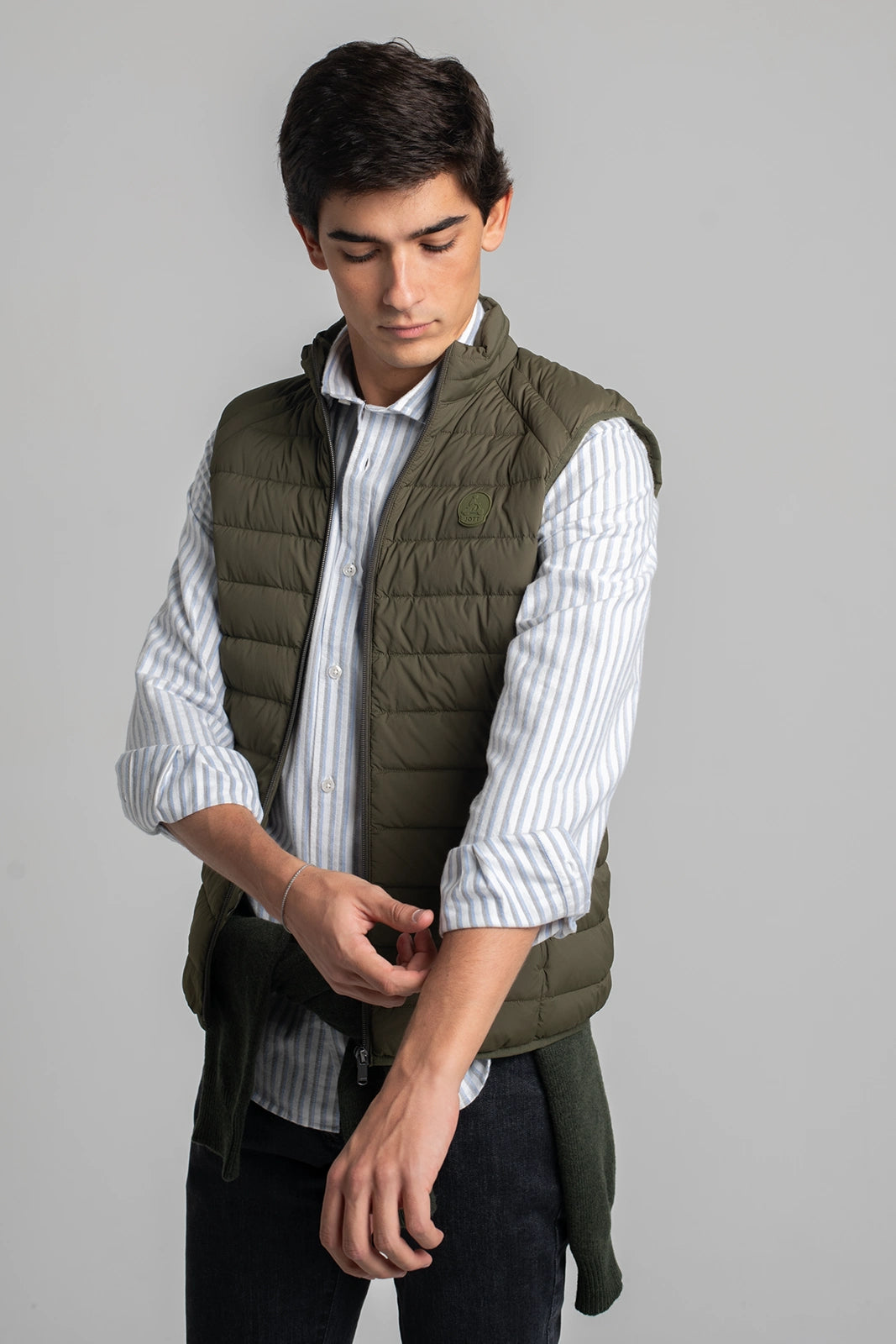 CHALECO DE PLUMAS VERDE JOTT