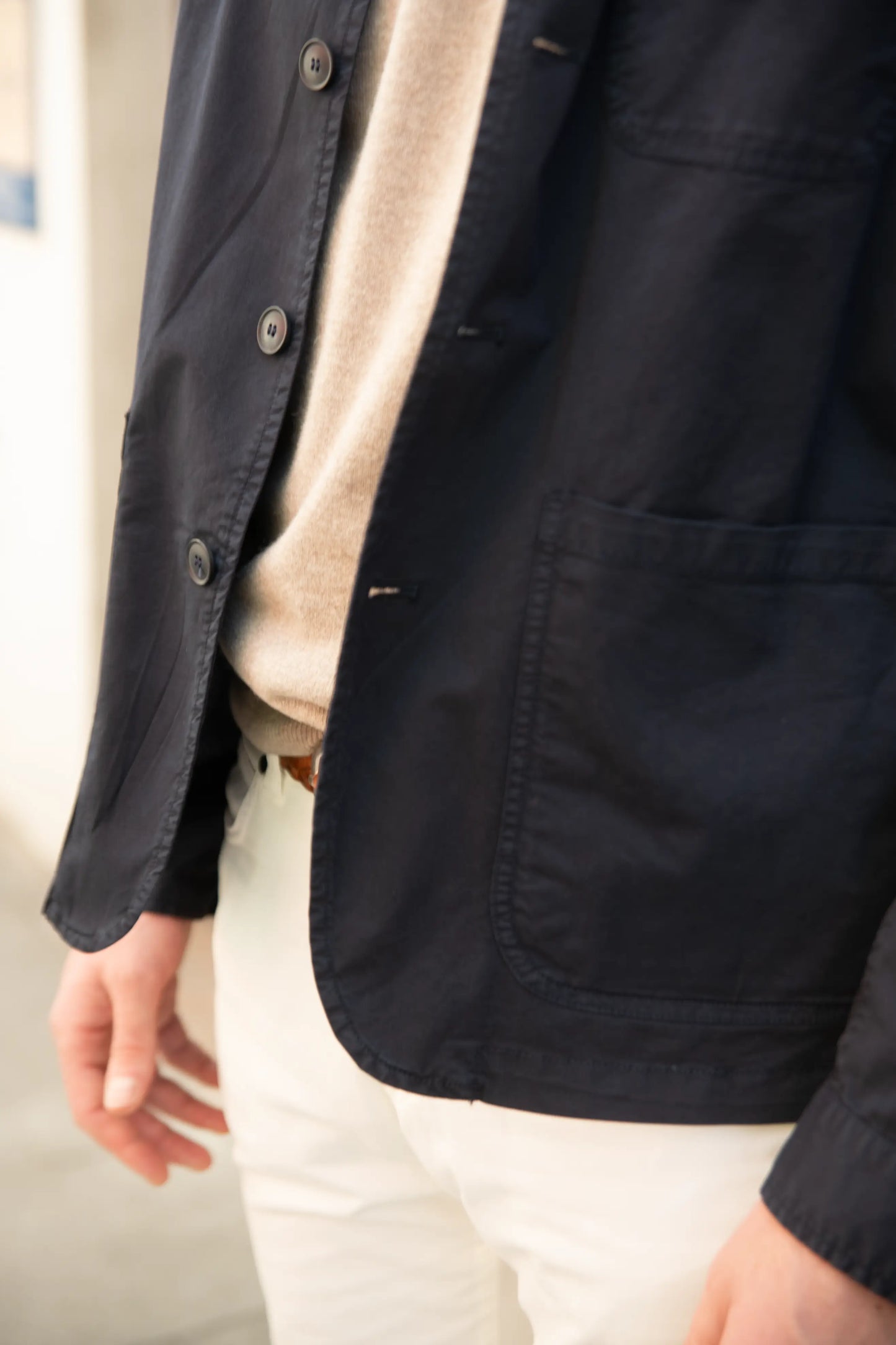 CHAQUETA LIGERA AZUL MARINO