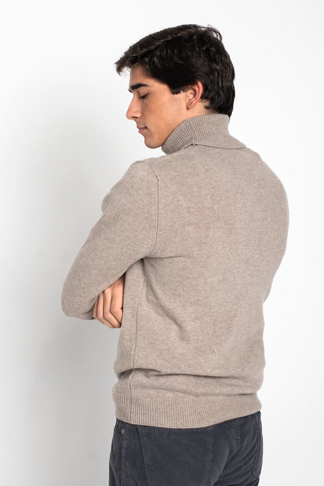 JERSEY DE CUELLO VUELTO BEIGE