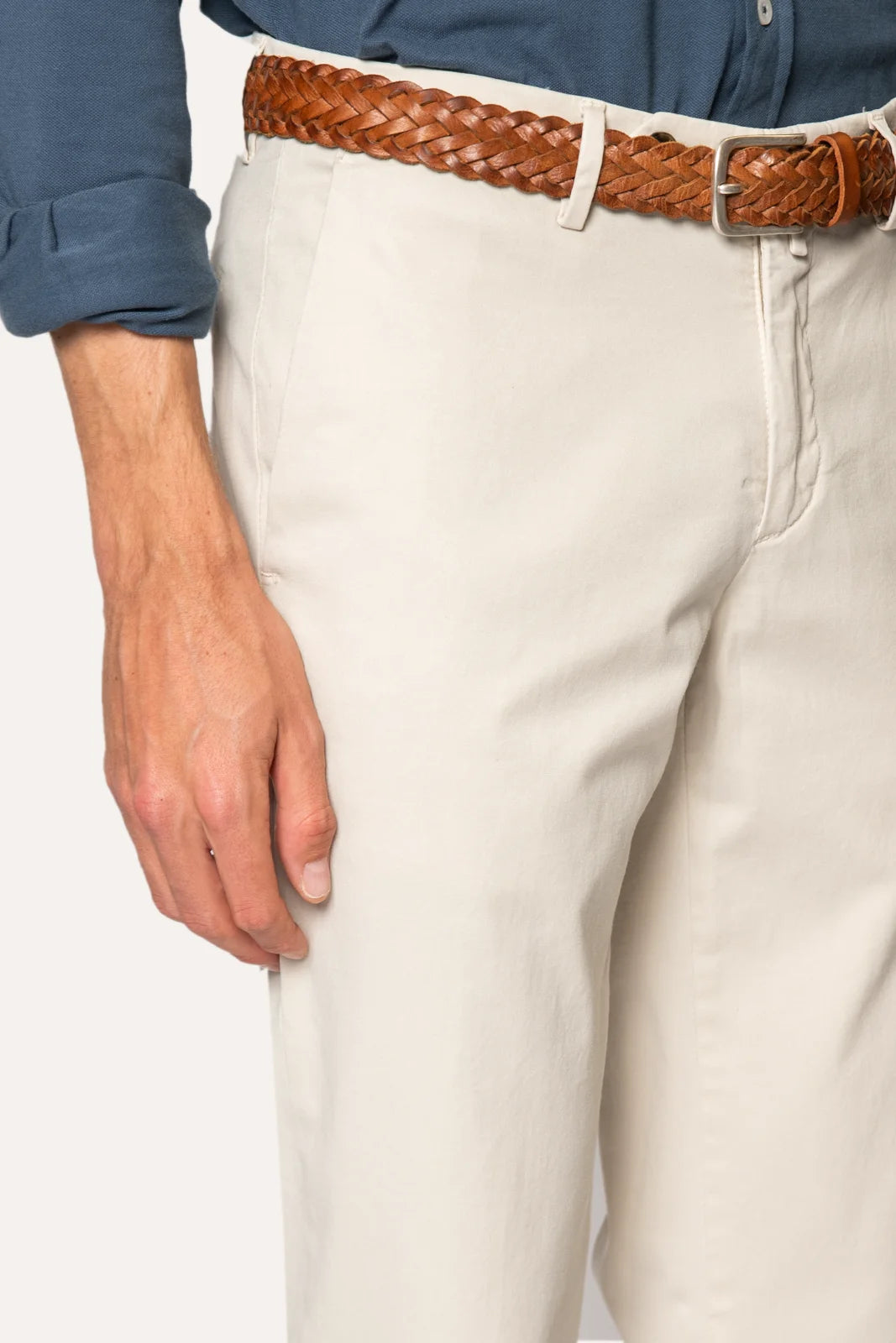 PANTALÓN CHINO BEIGE