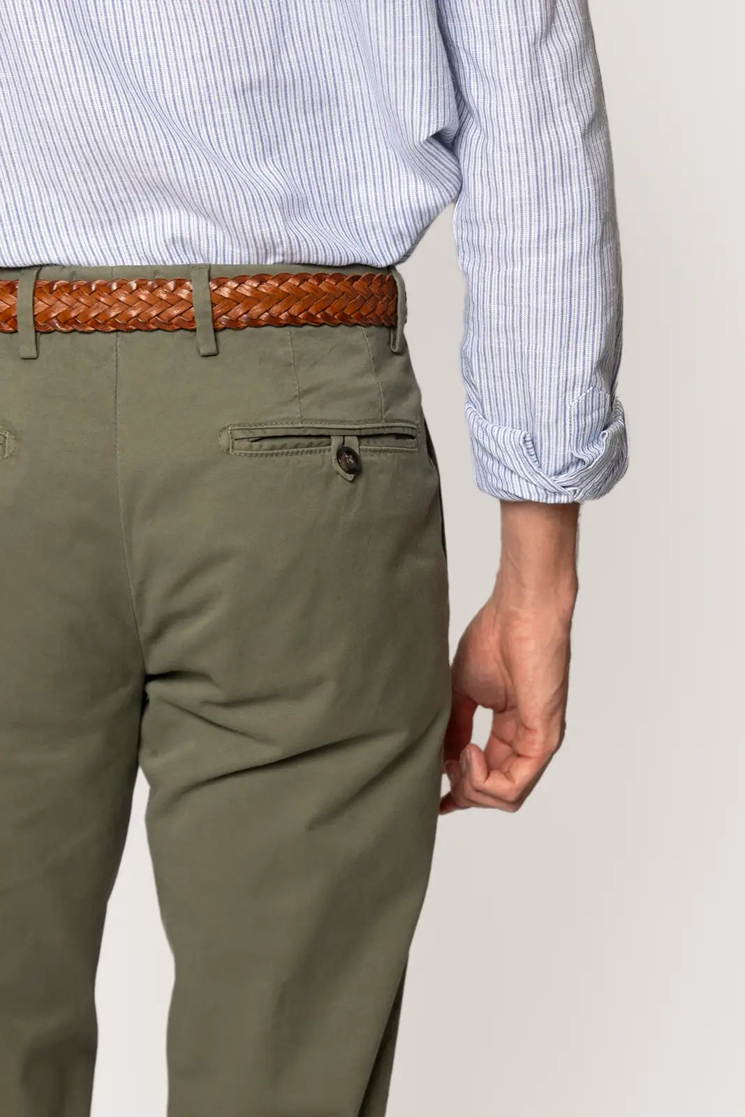 PANTALÓN VERDE