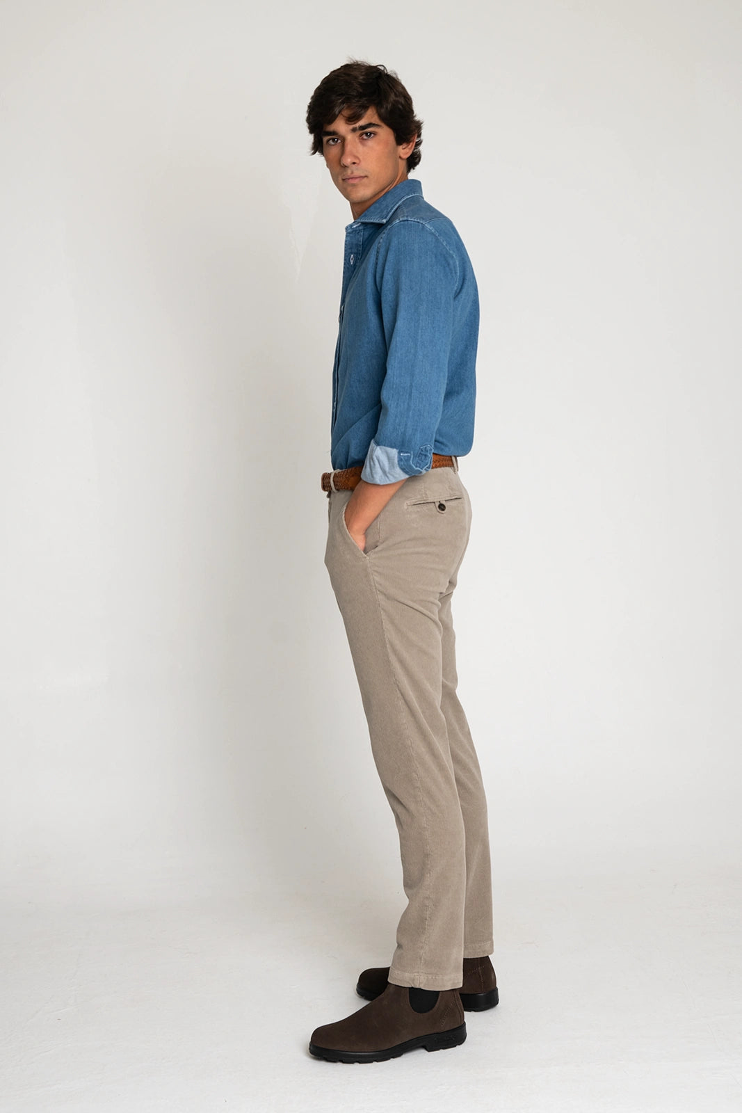PANTALÓN CHINO PANA BEIGE