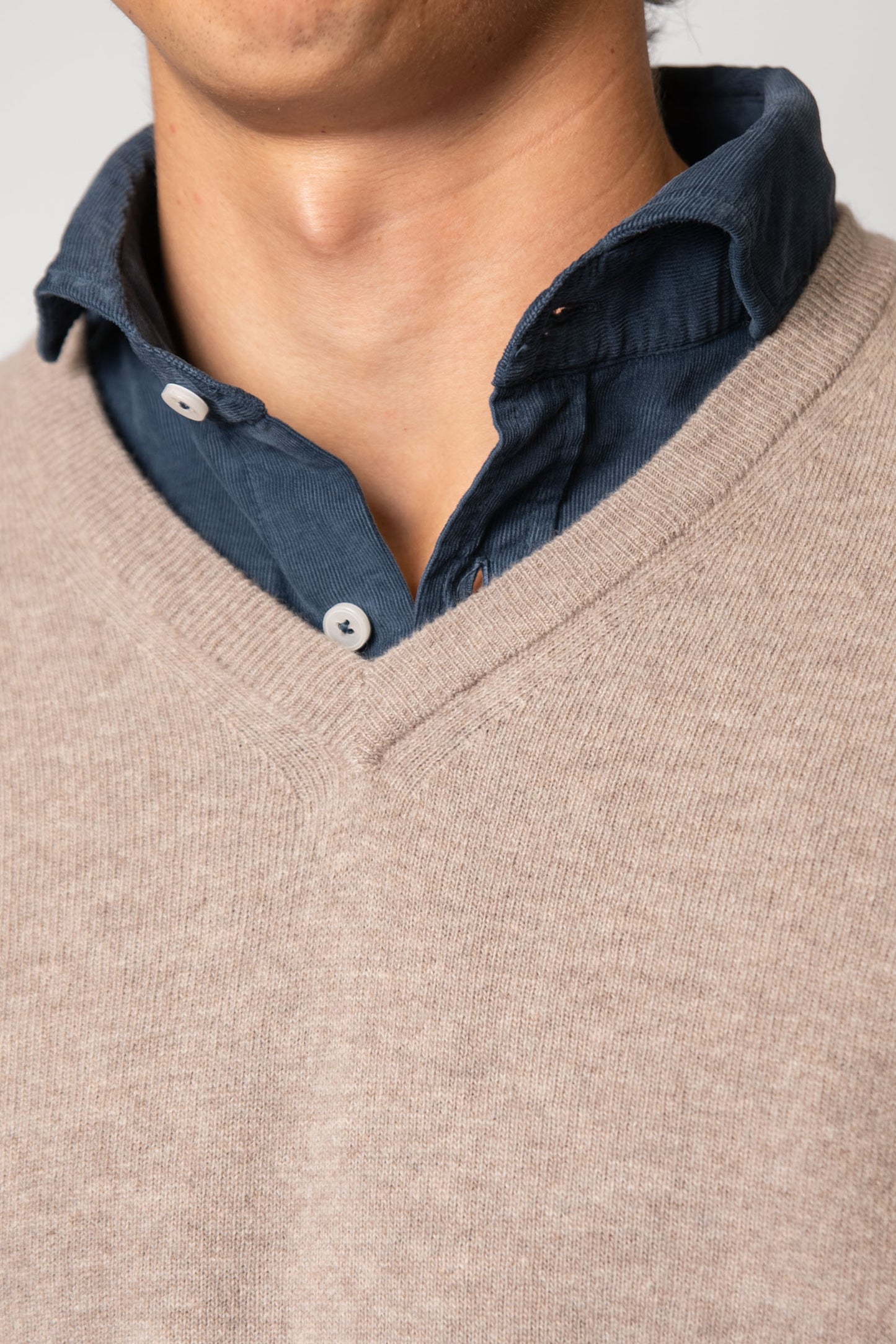 JERSEY CUELLO PICO BEIGE