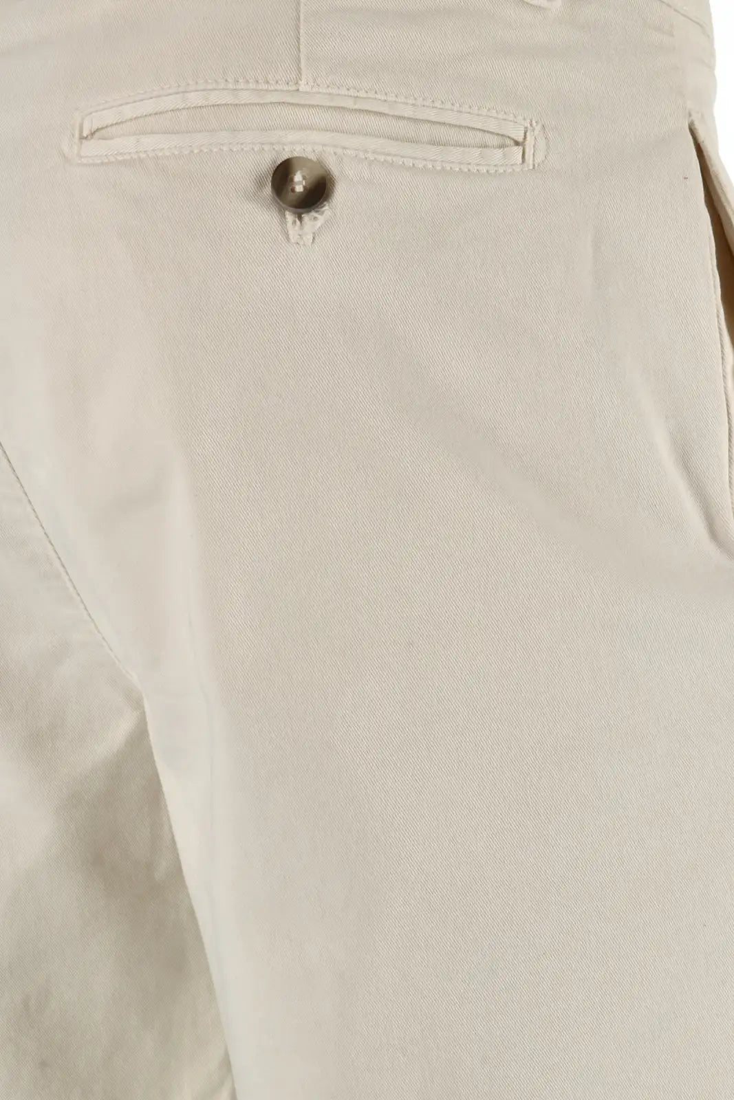 BERMUDAS CHINO HUESO