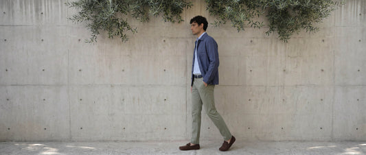 Combinar chinos de hombre