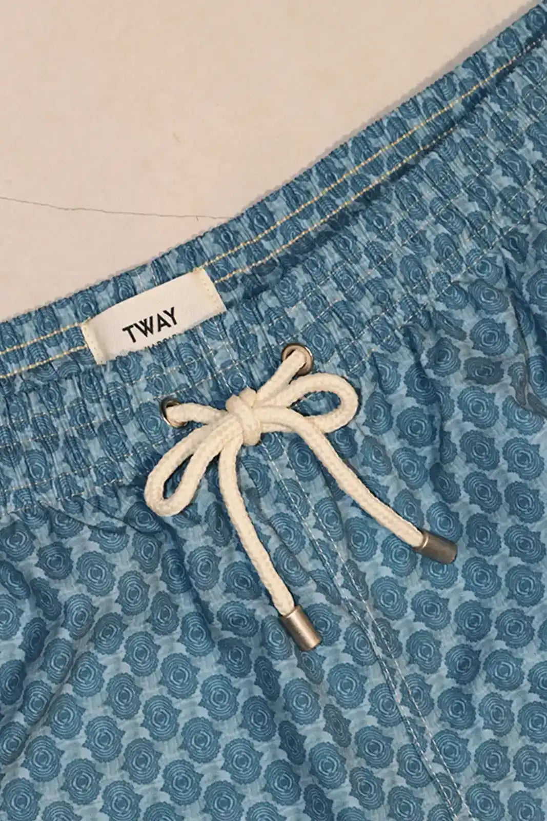 TRAJE DE BAÑO GEOMÉTRICO AZUL