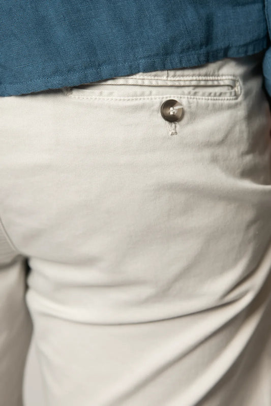 BERMUDAS CHINO BEIGE