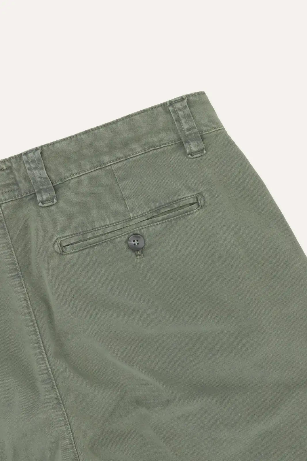 BERMUDAS CHINO VERDE