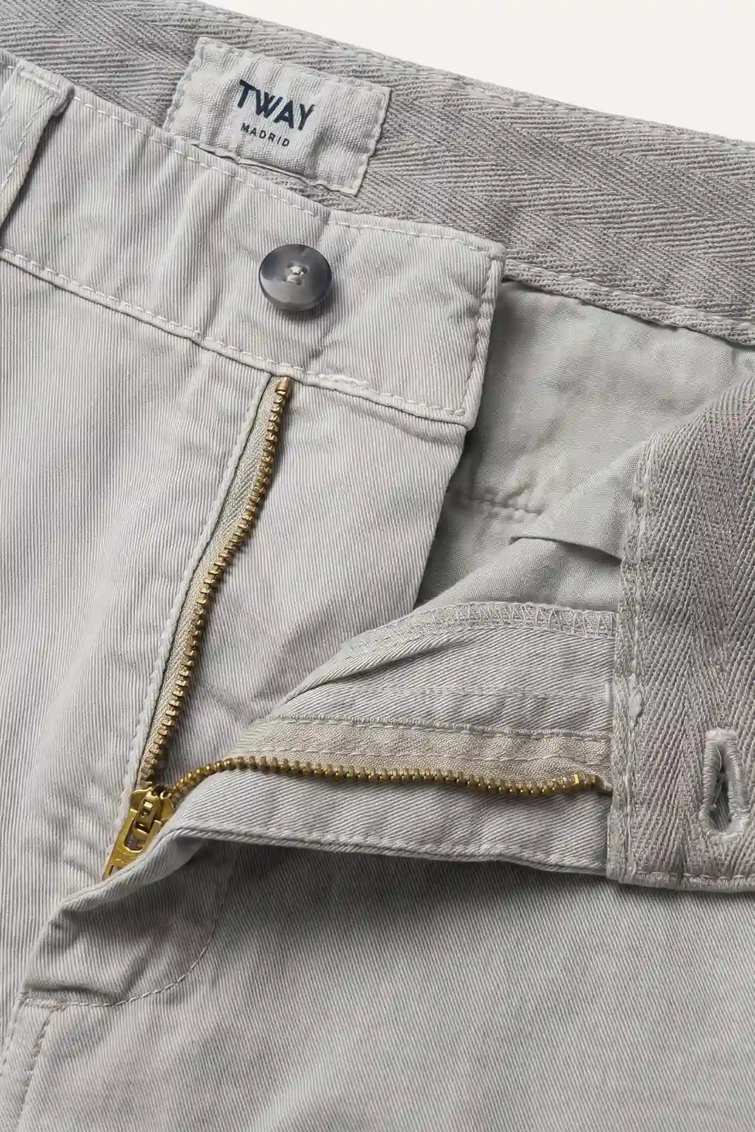 BERMUDAS CHINO GRIS