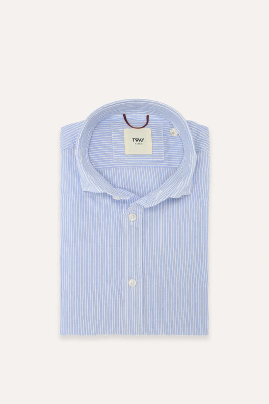 CAMISA BLANCA CON RAYAS AZULES