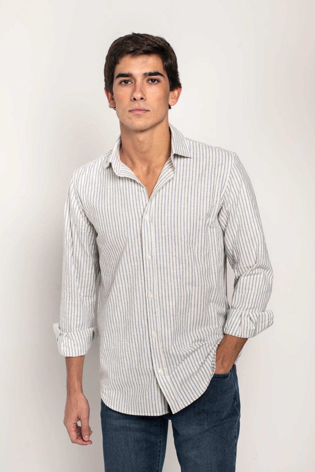 CAMISA HUESO RAYAS AZULES