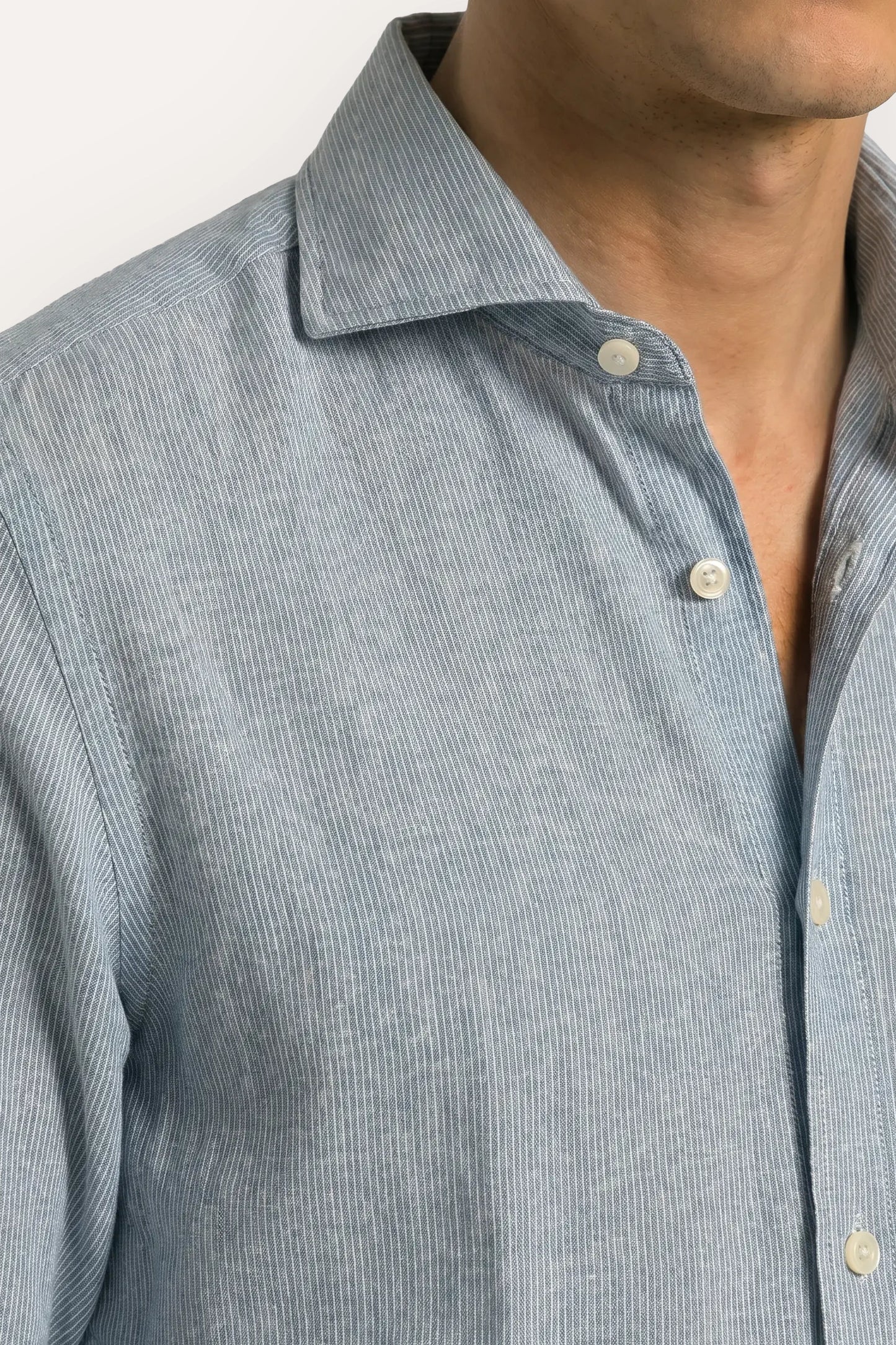 CAMISA AZUL LINO CON RAYA BLANCA