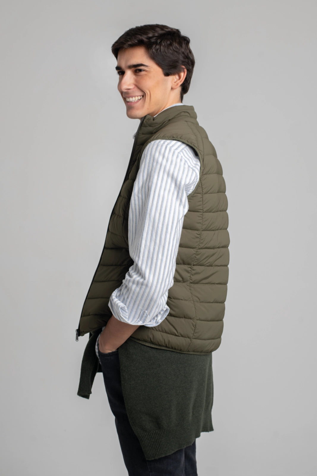 CHALECO DE PLUMAS VERDE JOTT