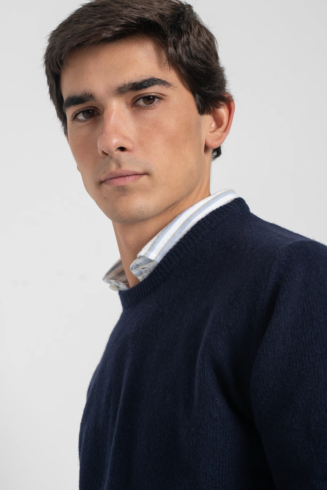JERSEY CUELLO A CAJA AZUL MARINO