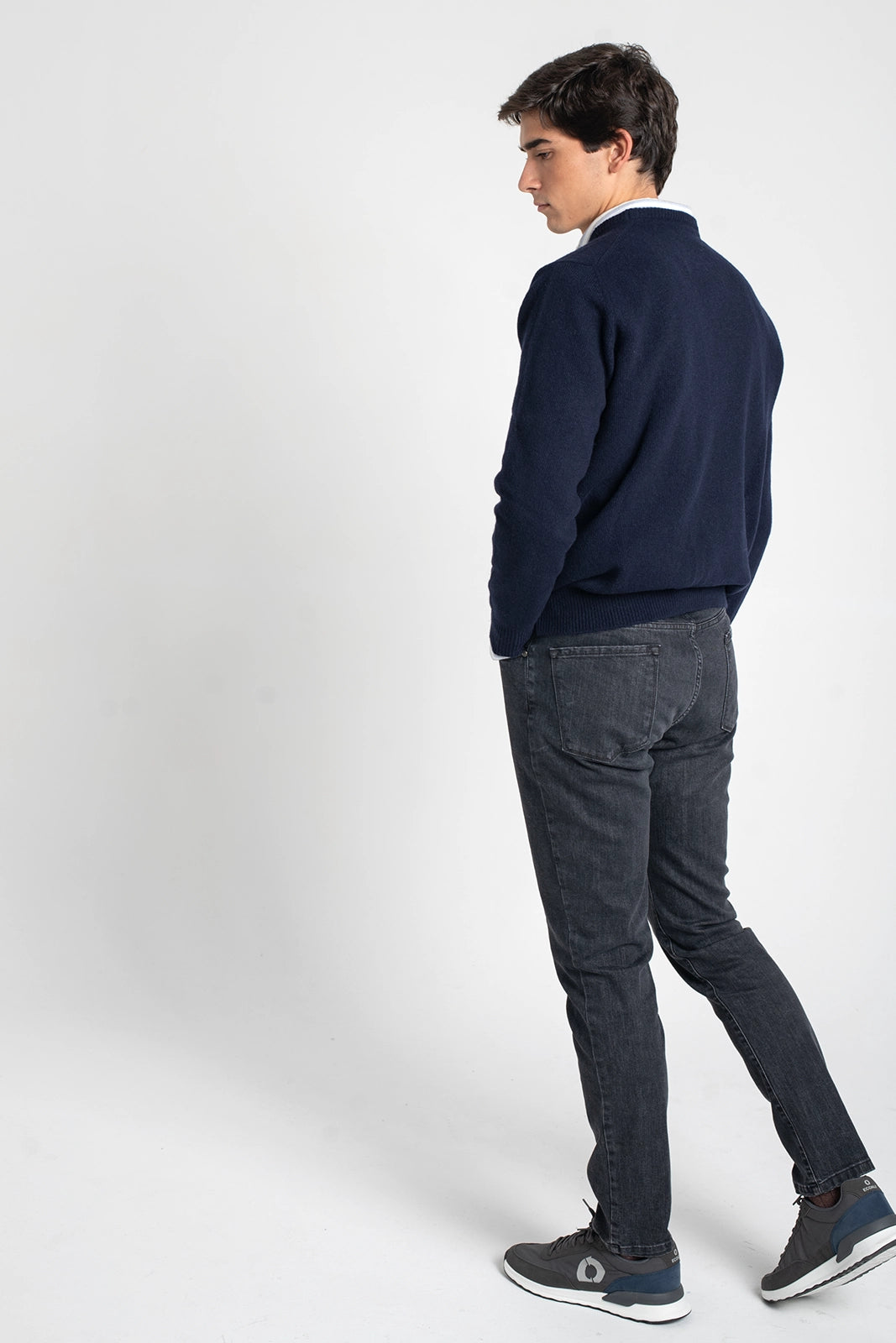 JERSEY CUELLO A CAJA AZUL MARINO