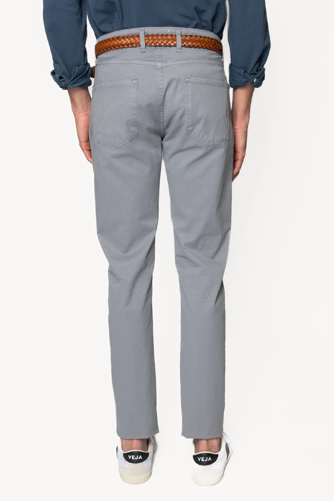 PANTALÓN 5 BOLSILLOS GRIS