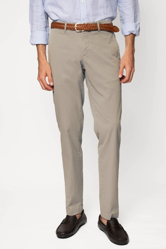 PANTALÓN CHINO PIEDRA