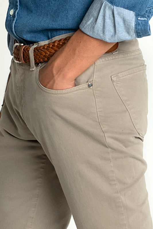 PANTALÓN 5 BOLSILLOS TOPO