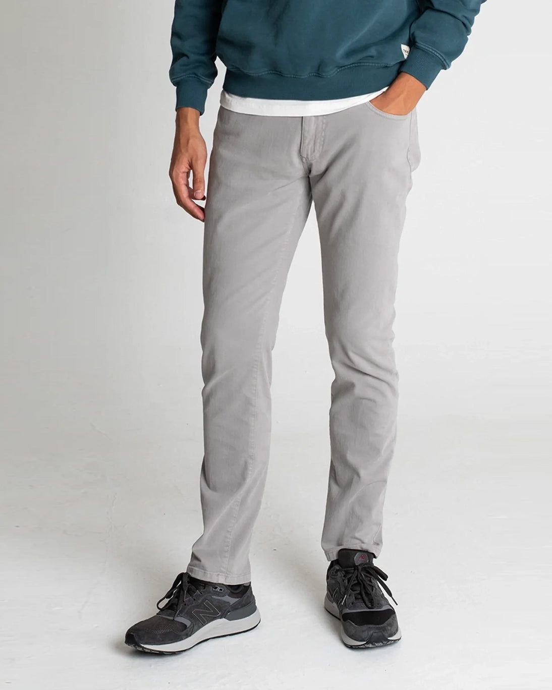 PANTALÓN 5 BOLSILLOS GRIS