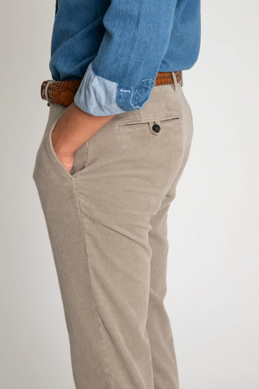 PANTALÓN CHINO PANA BEIGE