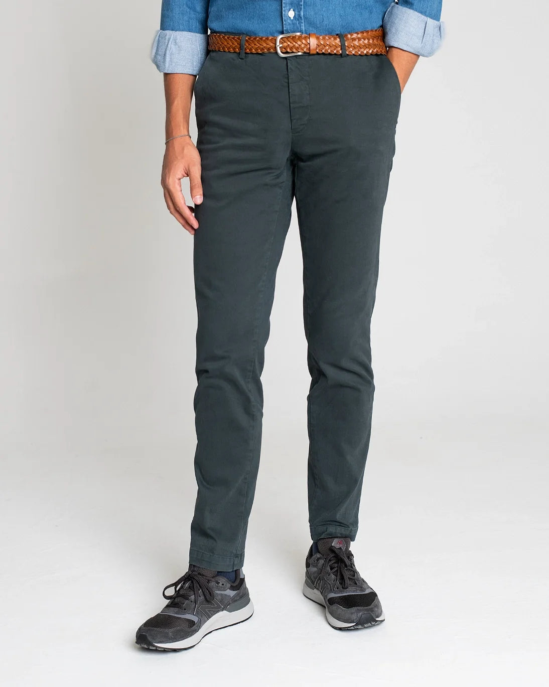 PANTALÓN CHINO AZUL VERDOSO
