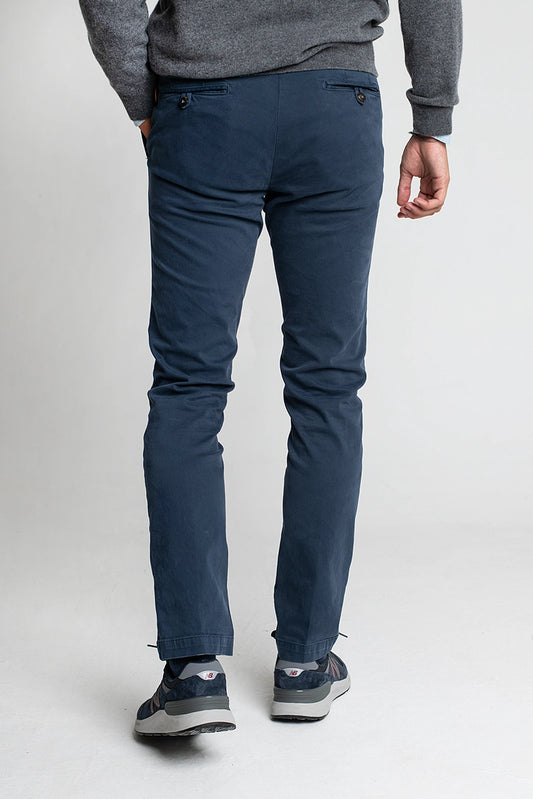 PANTALÓN CHINO AZUL MARINO