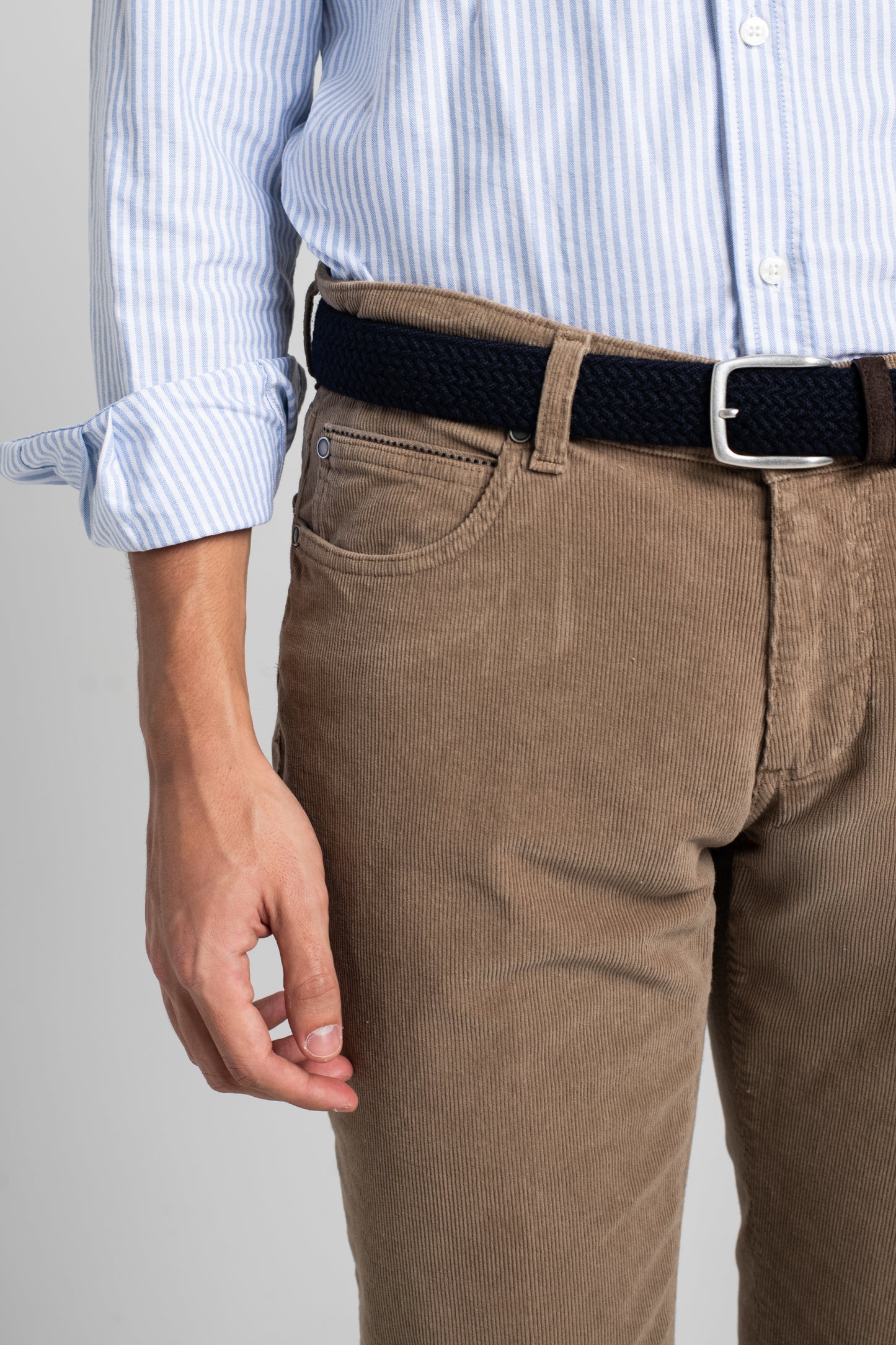 PANTALÓN 5 BOLSILLOS DE PANA TOSTADO