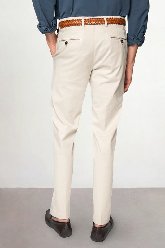 PANTALÓN CHINO BEIGE CLARO