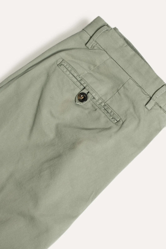 PANTALÓN CHINO VERDE