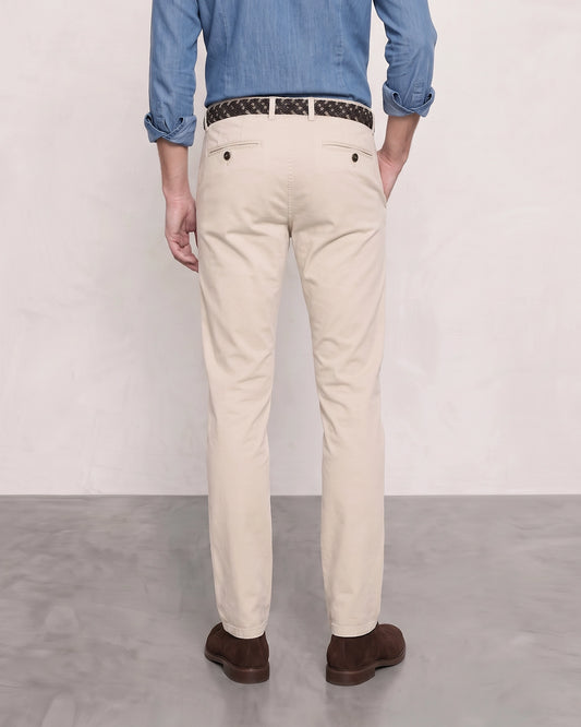 PANTALON CHINO HUESO