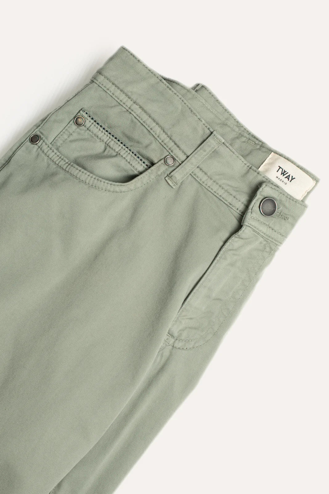 PANTALÓN 5 BOLSILLOS VERDE