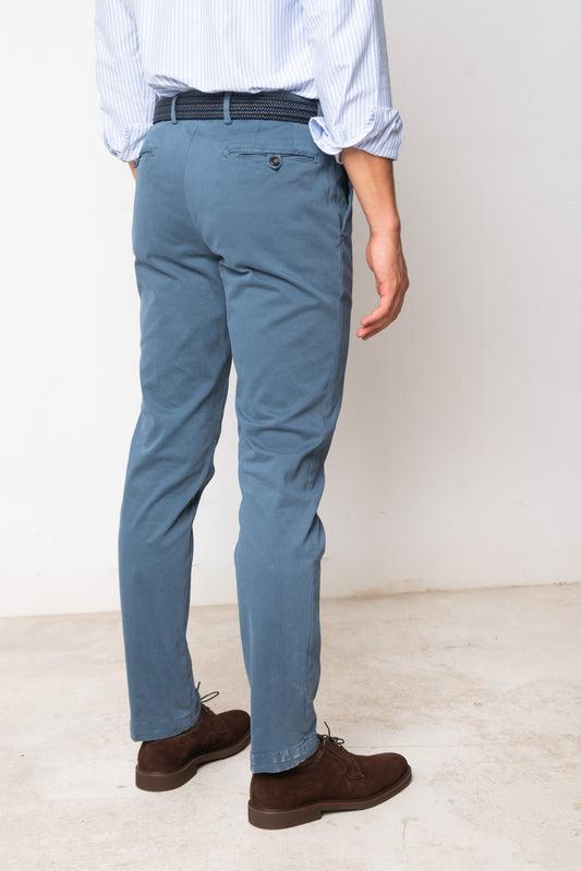 PANTALÓN CHINO AZUL