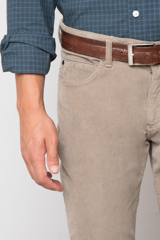 PANTALÓN 5 BOLSILLOS DE PANA BEIGE