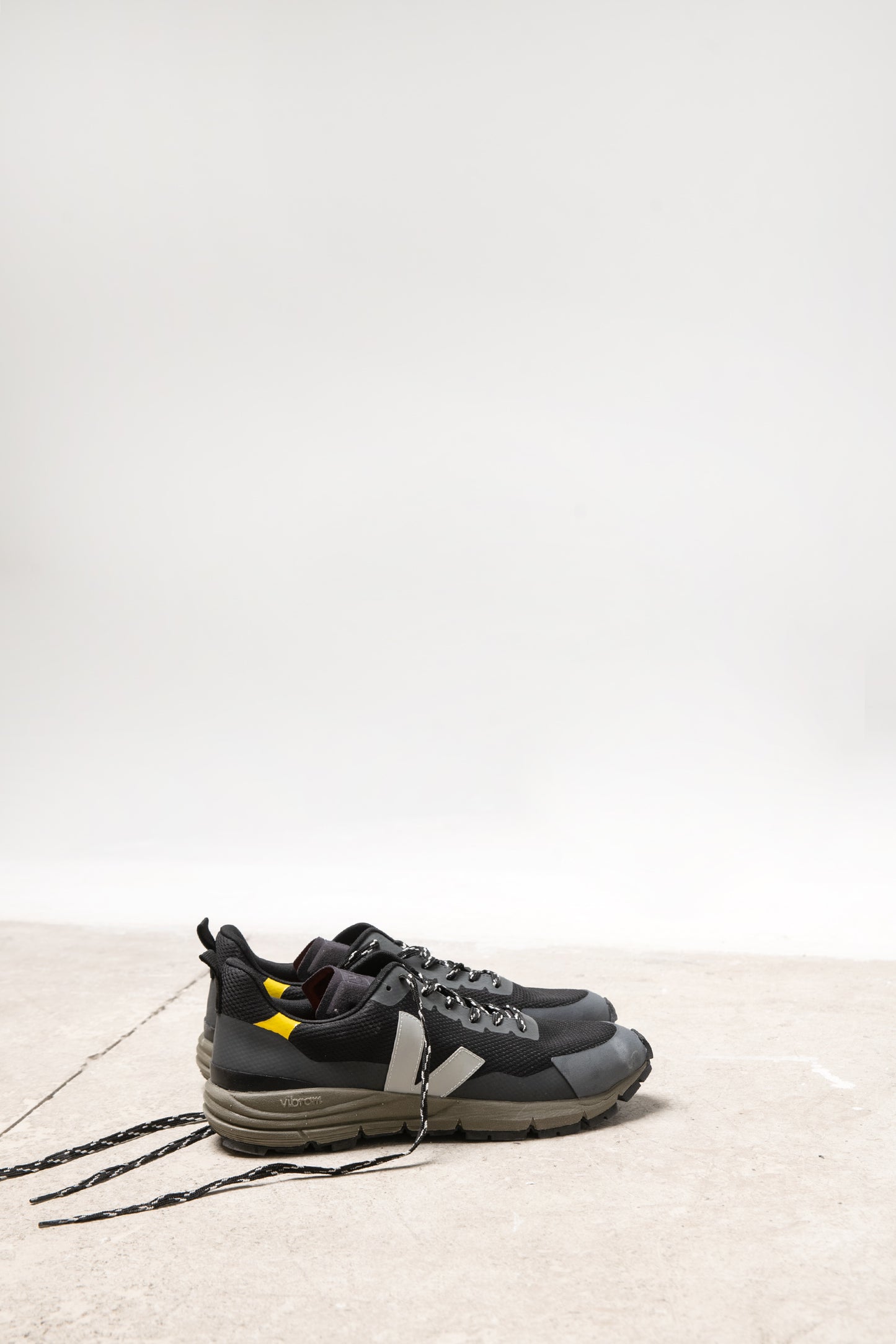 ZAPATILLAS VEJA DEKKAN ALVEOMESH