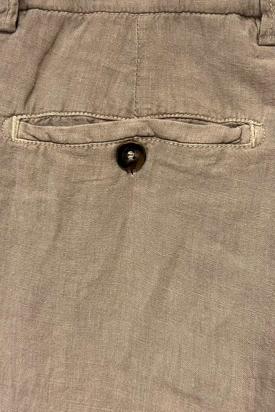PANTALÓN CHINO LIGERO TOSTADO