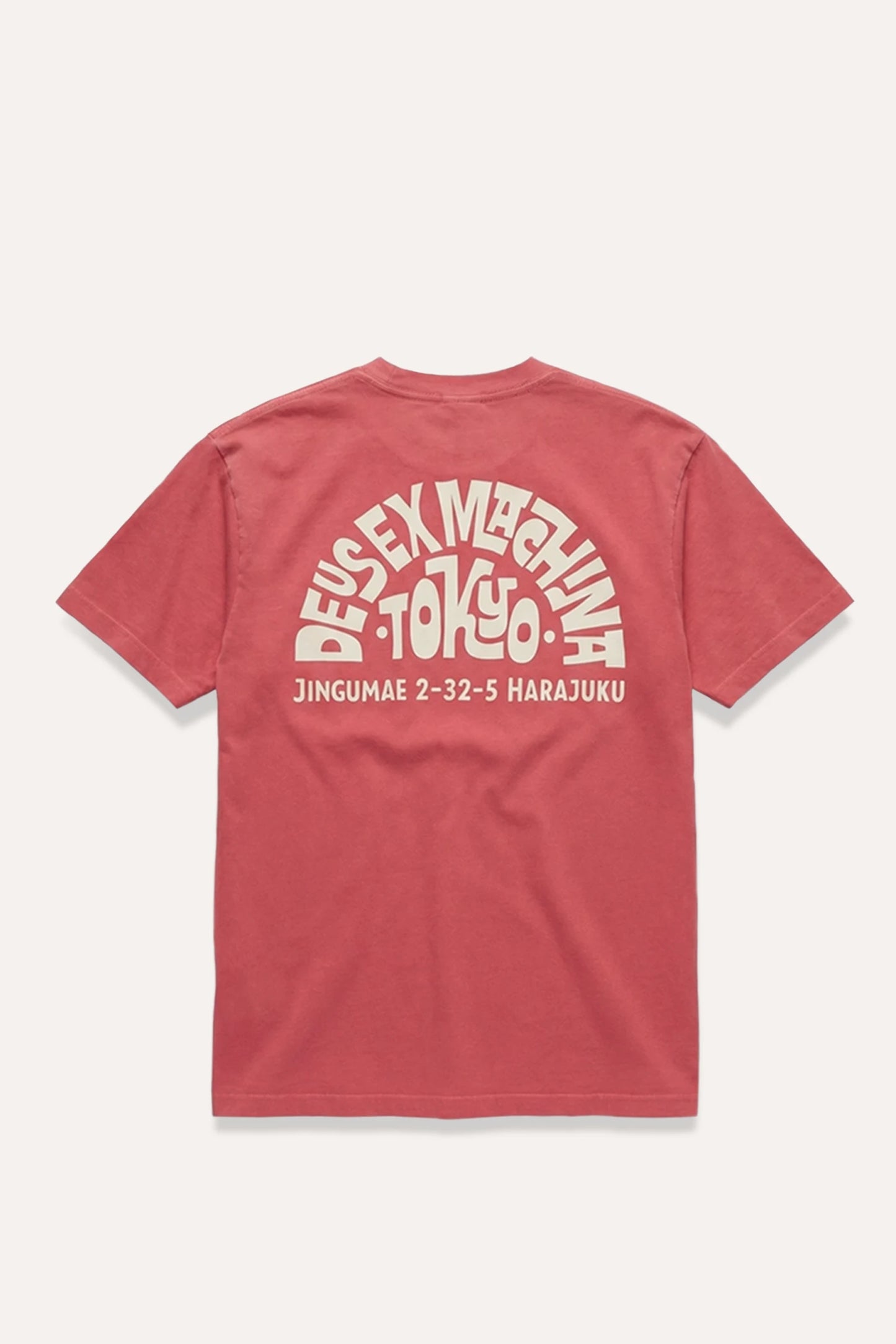 Camiseta Tokyo de la marca Deus.